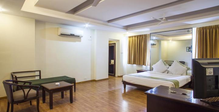 Sandhya Hotel Hyderabad Exterior photo